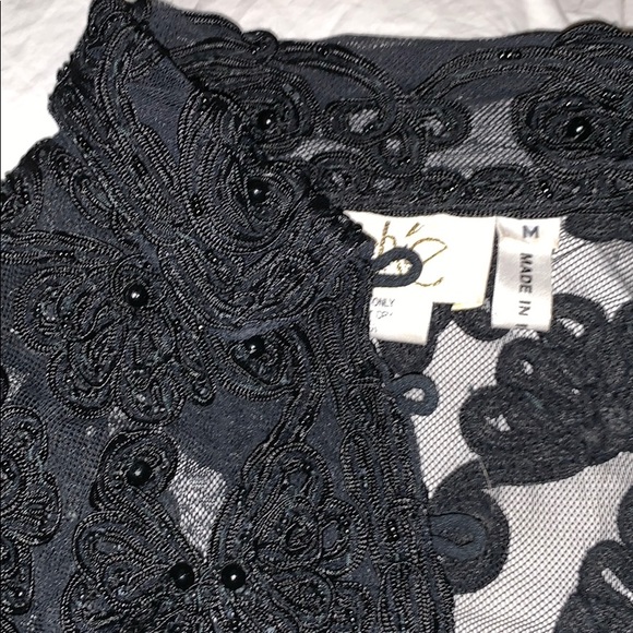 Cache Elegant and sexy beaded button up. - Picture 8 of 9